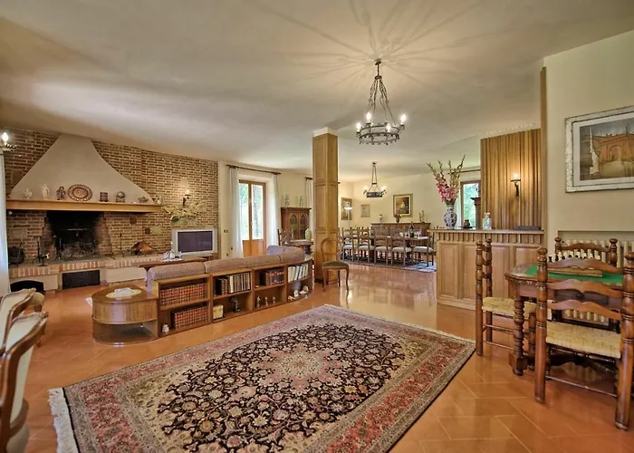 Lauretana By Posarellivillas